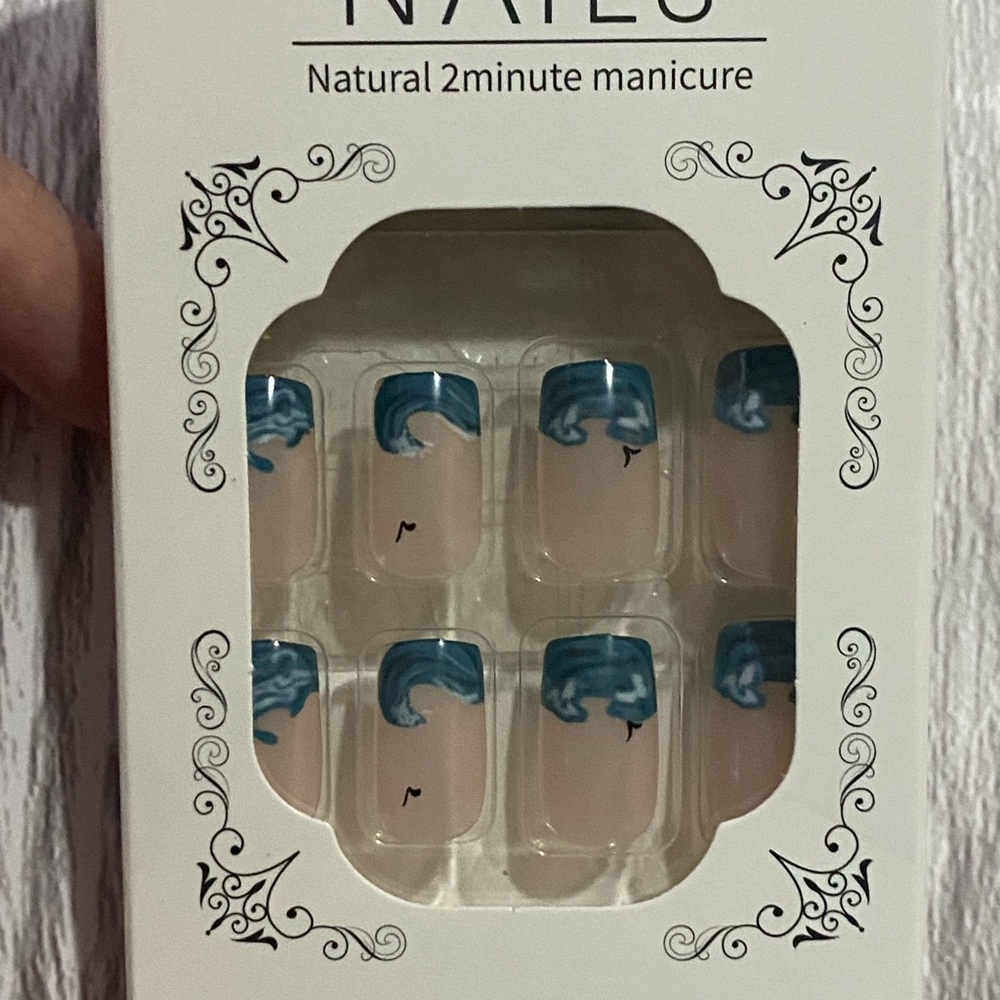 Natural 2-Minute Manicure Nail Set - Blue
